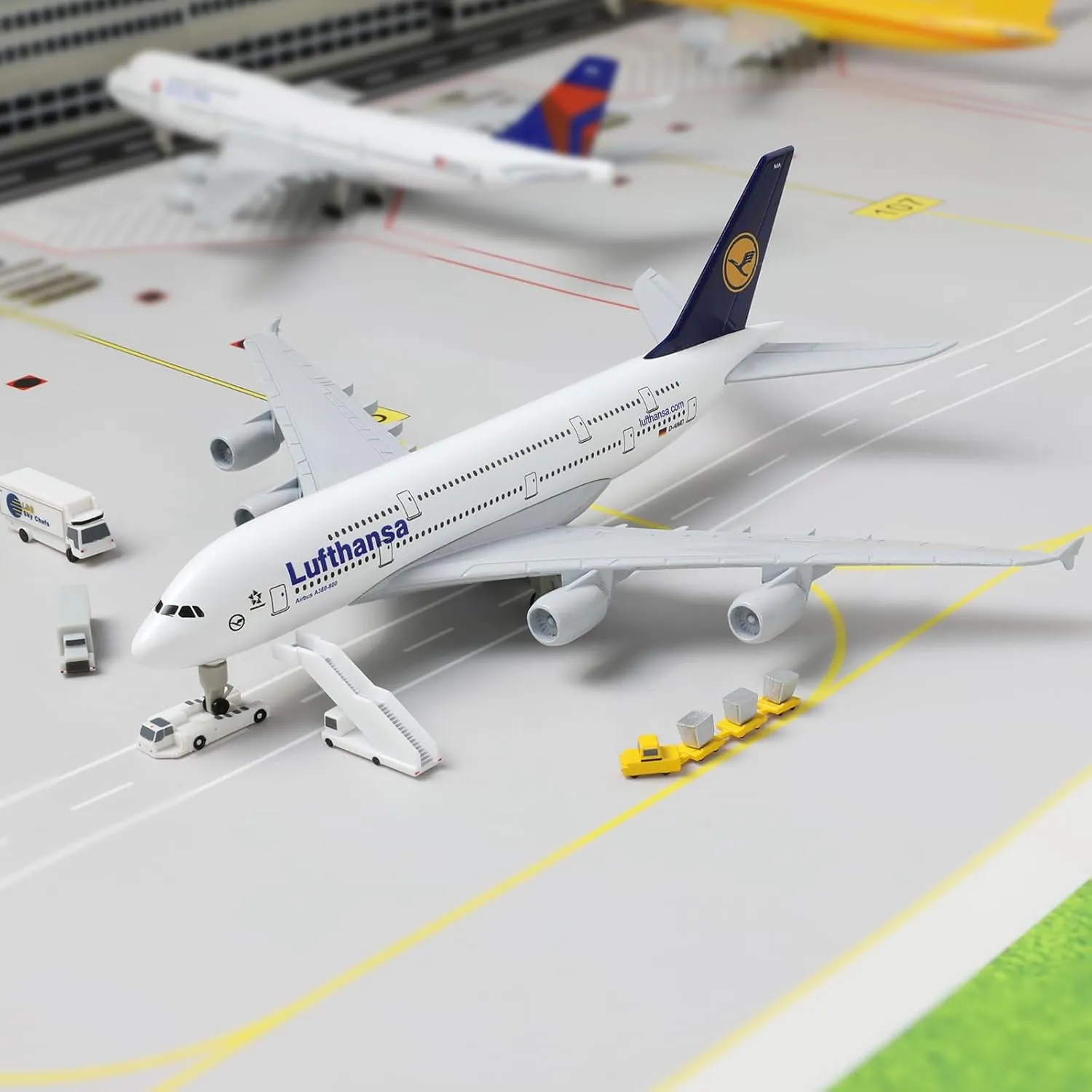 A380 German 1/300 Die-cast Metal Airplane Model -A380 Sky Jumbo a380 Model Plane with Stand (7.5 inches Long) for Aviation Enthusiast Gift or Display Decorations