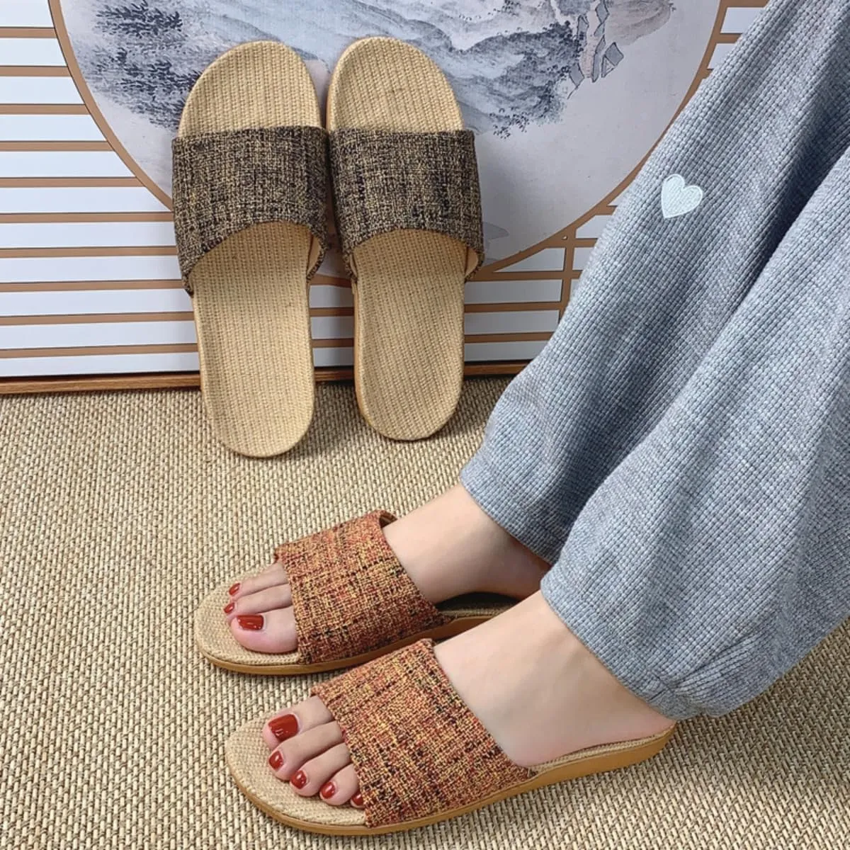 Linen Slippers for Women Men Summer Home Slippers Indoor Soft Sole Anti-Slip and Wear-Resistant Couple Slippers Open Toe Breathable House Shoes