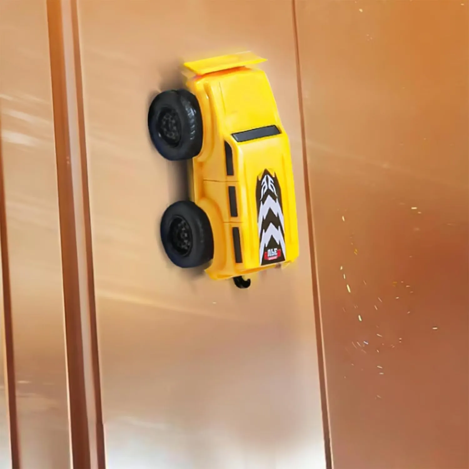 Magnetic Wall Climbing Toy Car, Emboadlie Magnetic Anti Gravity Wall Climbing Car, Zero Gravity Car Toy Wall Climbing, Boys and Gilrs Inertial Magnetic Levitation,Puzzle Decompression Toys (Yellow*1)