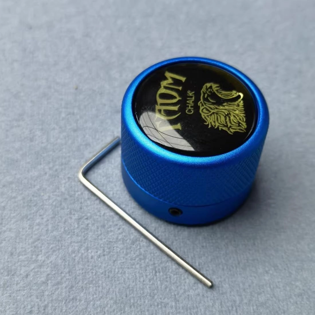 TAOM Pool Chalk Holder Round Shaped Practical Tool Billiards Accessories Magnetic Mini Chalk Tip Case Container Round Box Billiards