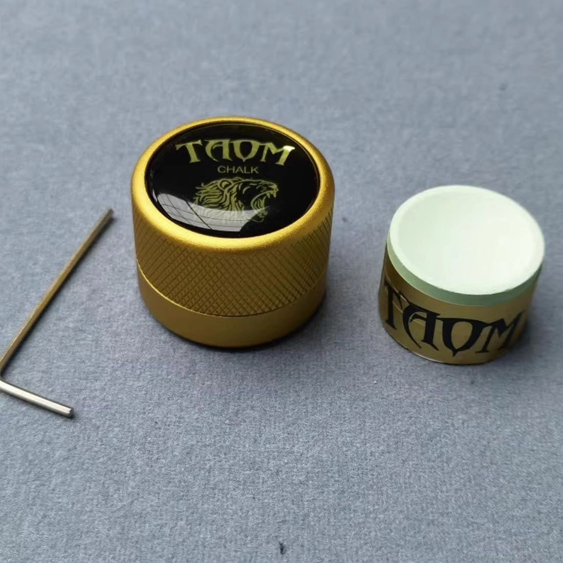 TAOM Pool Chalk Holder Round Shaped Practical Tool Billiards Accessories Magnetic Mini Chalk Tip Case Container Round Box Billiards
