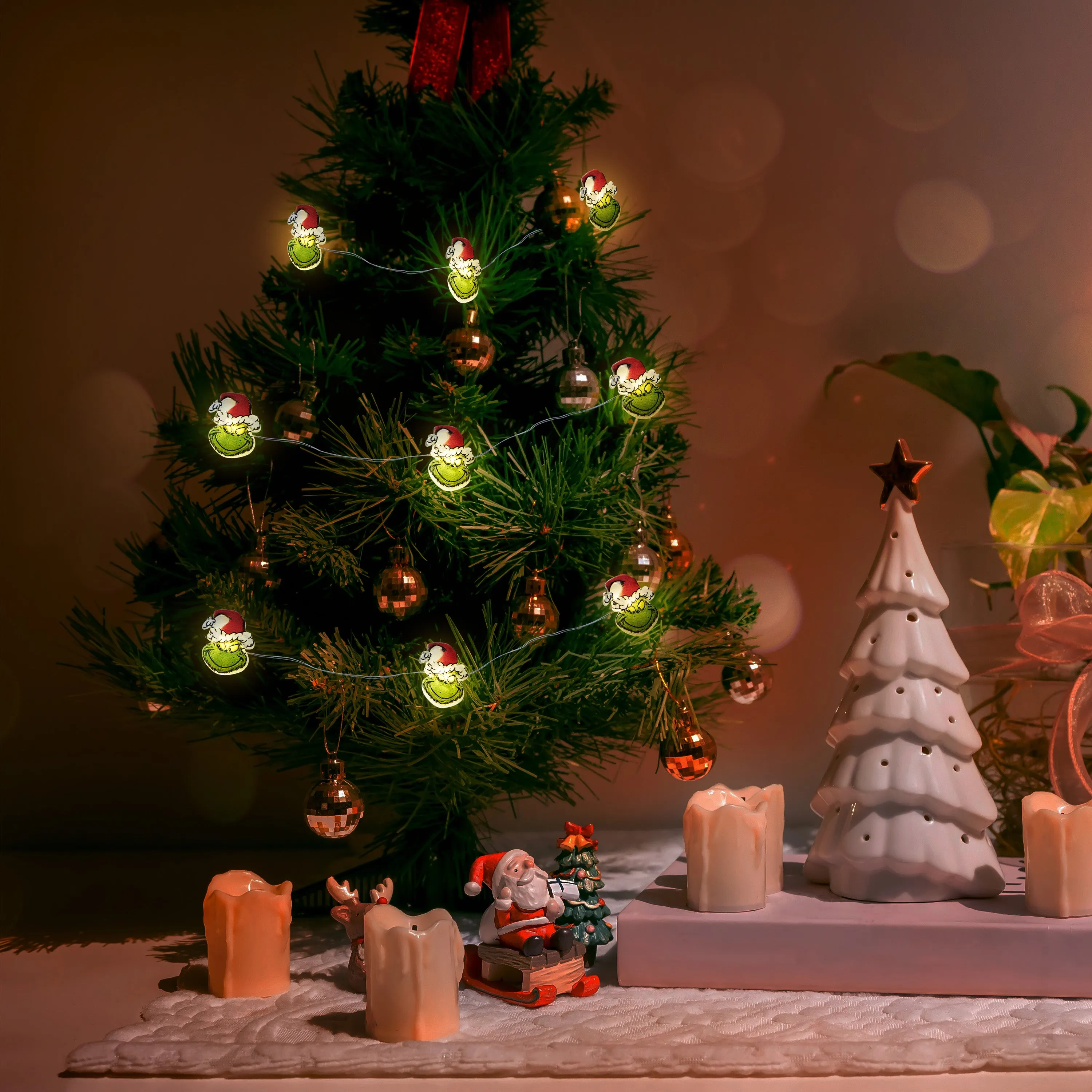 The Grinch LED Christmas String Lights, Battery Operated 170cm Fairy Lights (Green 2D)