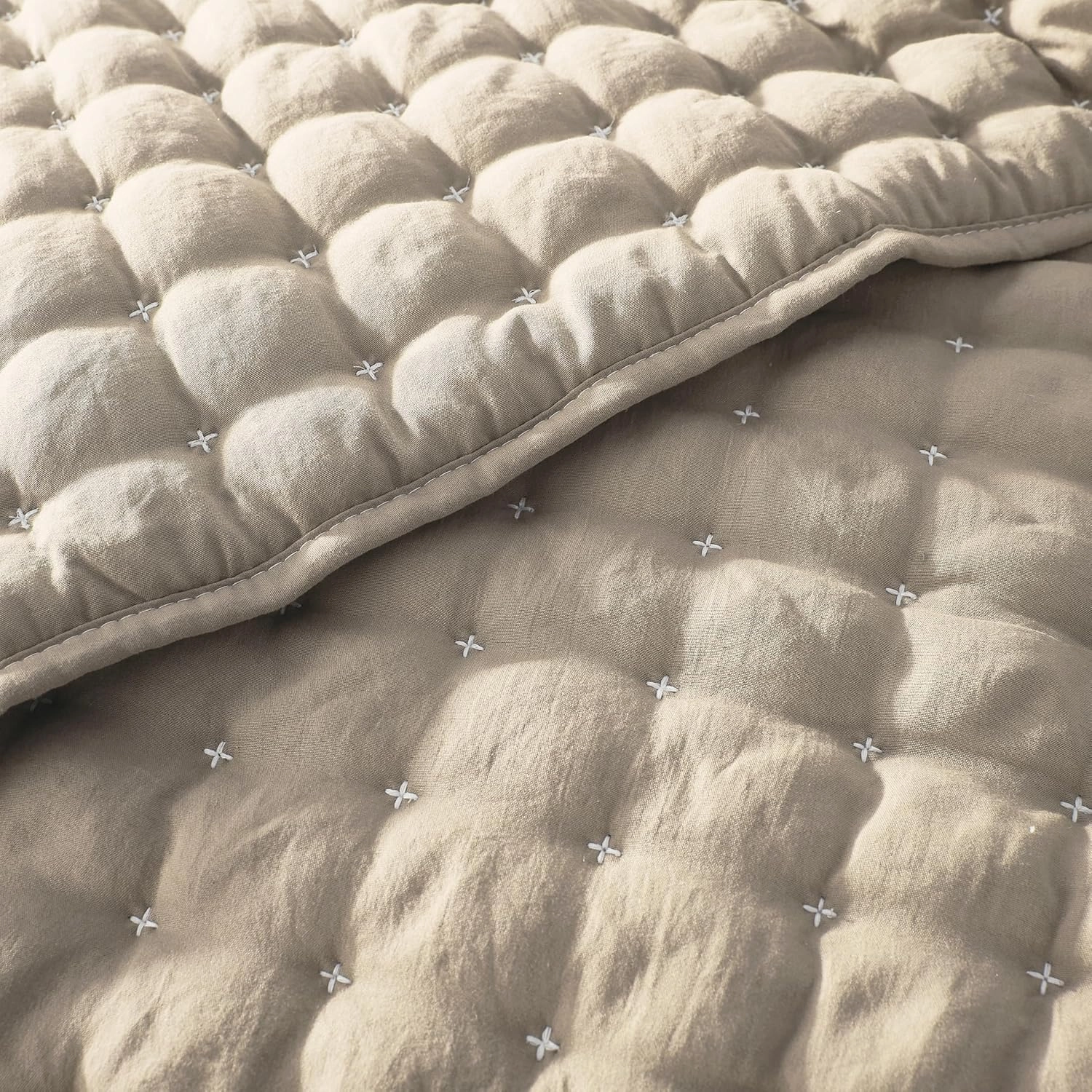 WDCOZY Beige King Size Quilt Bedding Sets with Pillow Shams, Tan Cream Lightweight Bedspread Coverlet, Quilted Blanket Thin Comforter Bed Cover, All Season Summer Spring, 3 Pieces, 104x90 inches