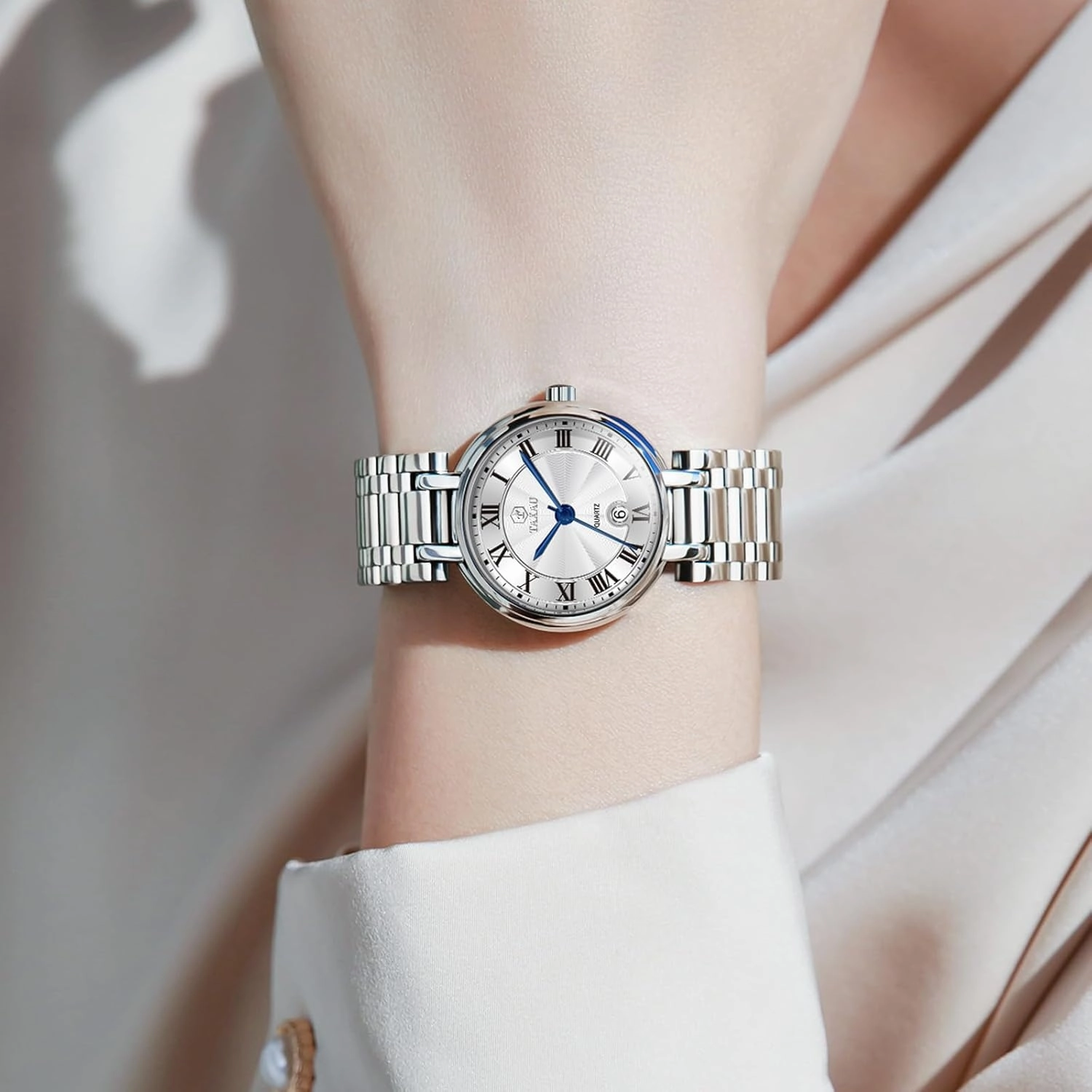 Womens Watch Casual Fashion Silver Waterproof Watches for Women Easy Read Analog Quartz Stainless Steel Ladies Watches with Date